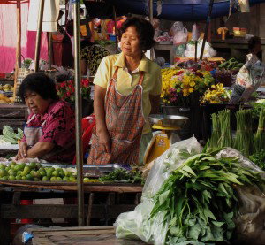 Lettuce Wraps with Thai Crusted Salmon 