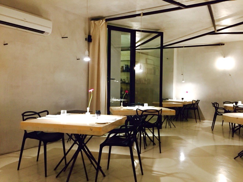 ai metro pic interior